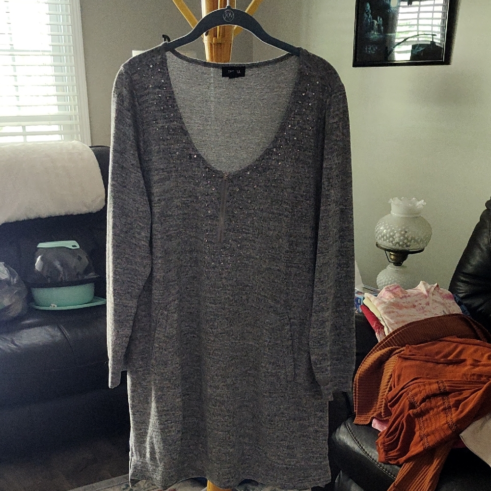 Dkny Gray V-Neck Sweater